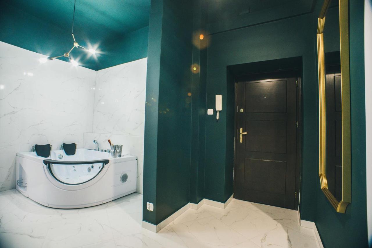 Yourapart Starowka Z Jacuzzi Warszawa